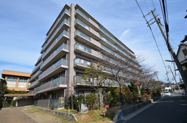 ステイツ西宮甲東園