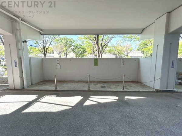 RICウエストコート3番館