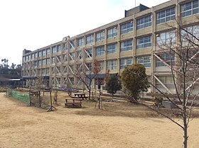 武庫川あおぞらのまち25号棟(西宮市立高須西小学校)