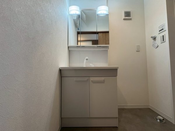 西宮市津門稲荷町新築一戸建て
