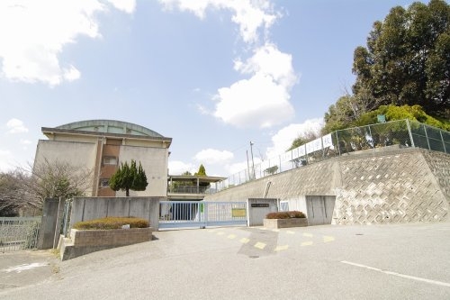 西宮市上ケ原山手町の土地(西宮市上ヶ原南小学校)