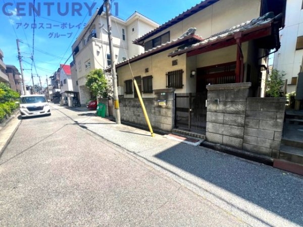 西宮市小松東町２丁目の土地