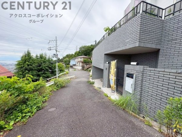 西宮市苦楽園四番町の中古一戸建て