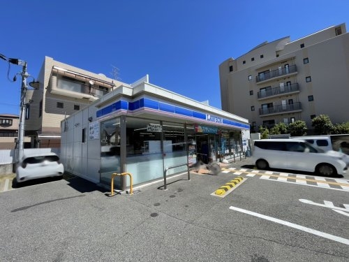 モンセーヌ西宮鳴尾(ローソン西宮鳴尾町二丁目店)