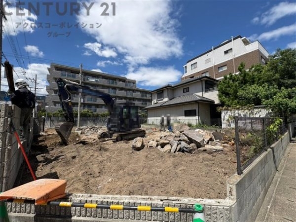 芦屋市津知町建築条件付き売り土地