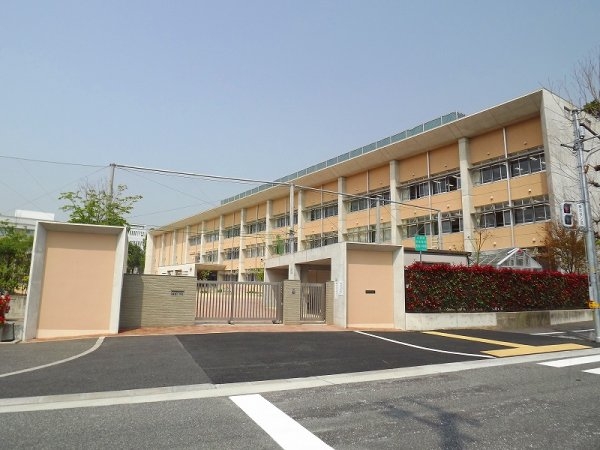 芦屋市津知町の土地(芦屋市立精道小学校)