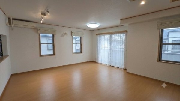 西宮市苦楽園四番町の中古一戸建て