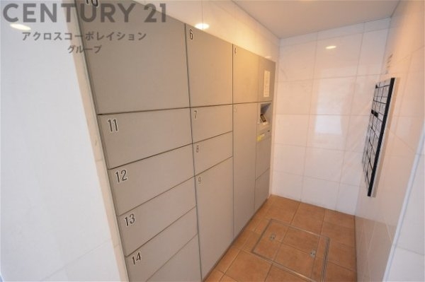 ファミール雲雀丘花屋敷参番館