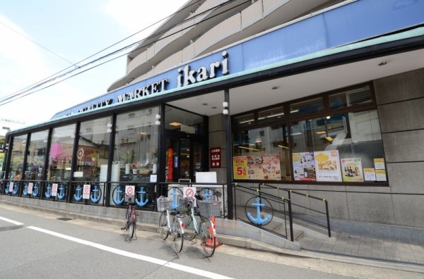 ファミール甲子園浦風町(いかり甲子園店)