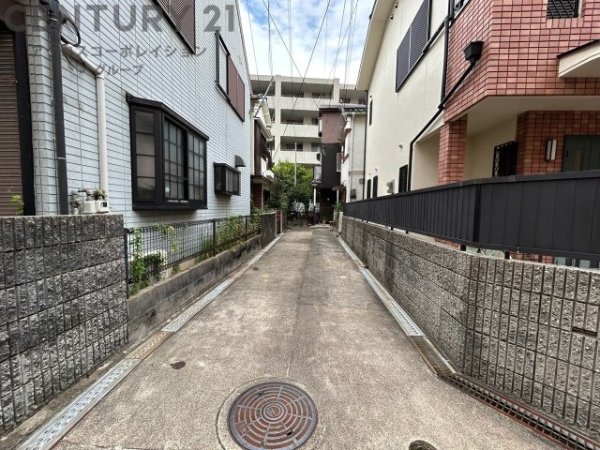 芦屋市南宮町中古テラスハウス