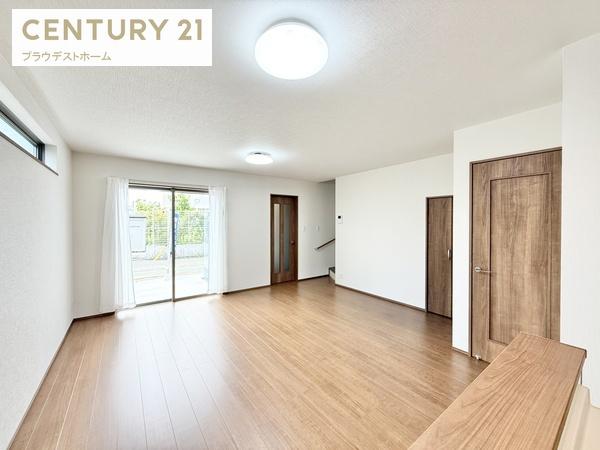 守口市大久保町5丁目の新築一戸建(リビング)