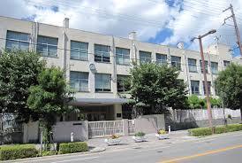 大阪市港区港晴３丁目の土地(大阪市立港晴小学校)