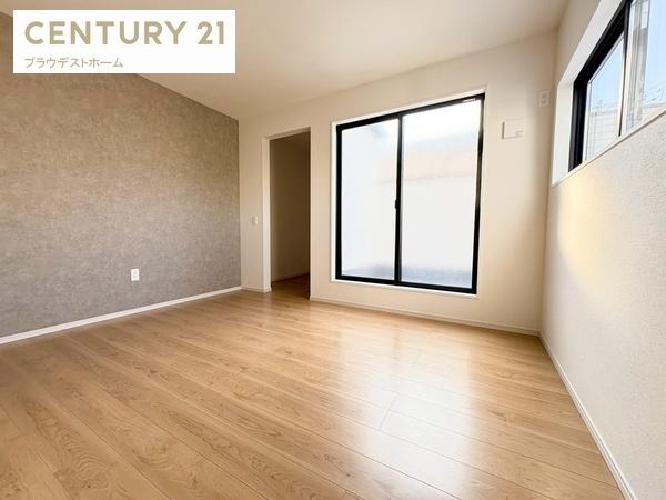 豊中市利倉2丁目の新築一戸建(洋室)