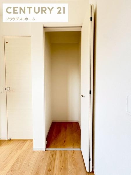 豊中市利倉2丁目の新築一戸建(収納)