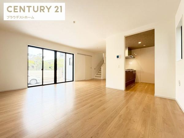 豊中市利倉2丁目の新築一戸建(リビング)