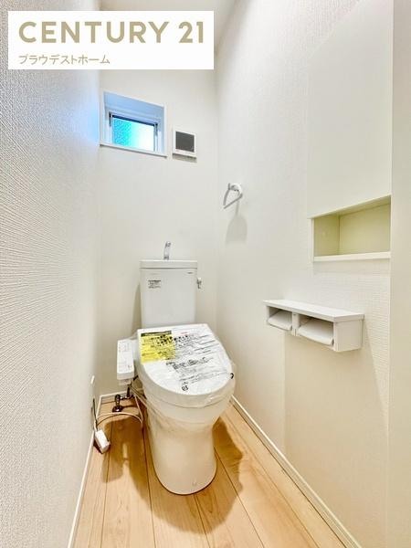 東大阪市布市町1丁目の新築一戸建(トイレ)