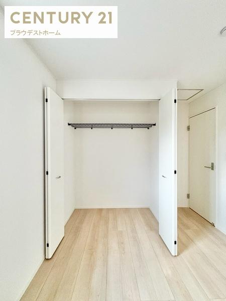 東大阪市布市町1丁目の新築一戸建(収納)