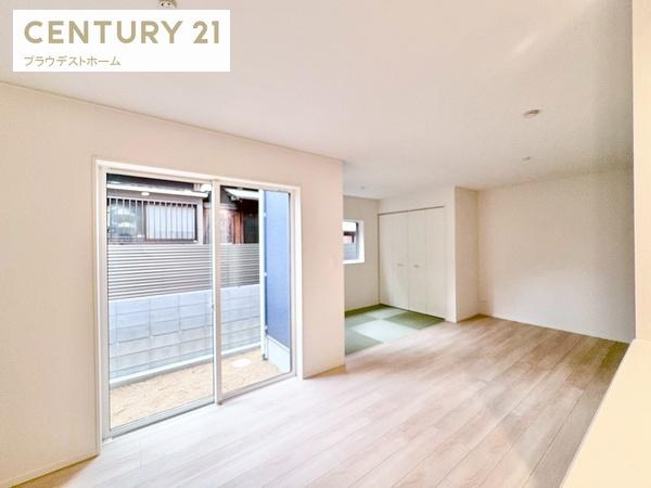 東大阪市布市町1丁目の新築一戸建(リビング)