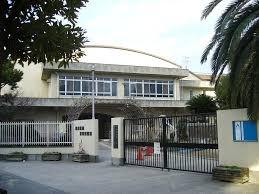 豊中市服部寿町１丁目の新築一戸建(豊中市立第四中学校)