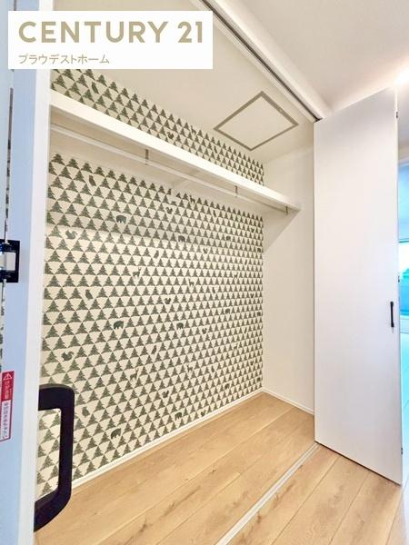 茨木市耳原1丁目の新築一戸建(収納)