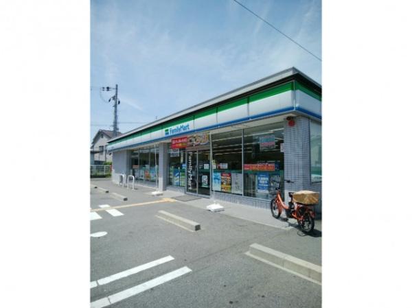 交野市倉治７丁目の新築一戸建(ファミリーマート交野倉治西店)