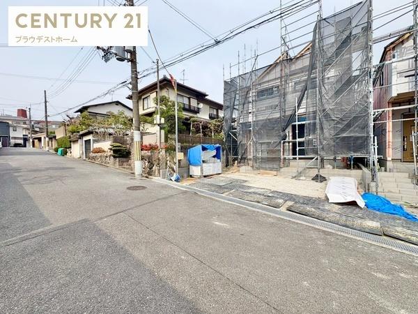 枚方市山之上西町の新築一戸建