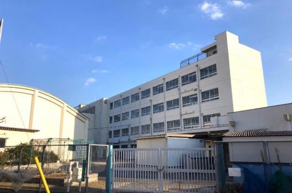高槻市川西町３丁目の新築一戸建(高槻市立津之江小学校)