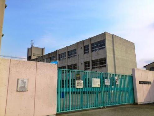 枚方市伊加賀栄町の新築一戸建(枚方市立伊加賀小学校)