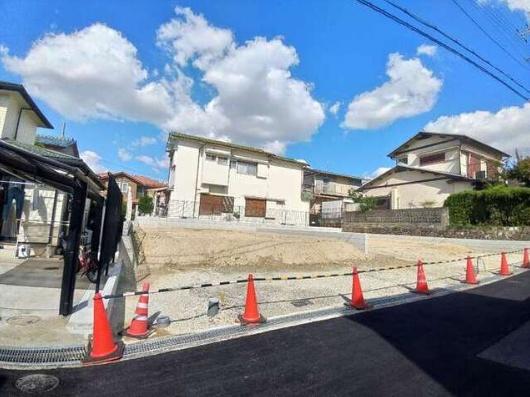 枚方市長尾東町３丁目の新築一戸建