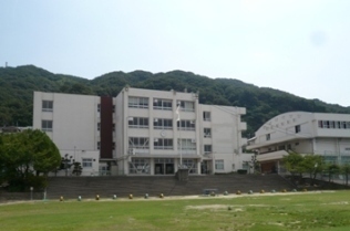 大東市北条５丁目の新築一戸建(大東市立北条小学校)