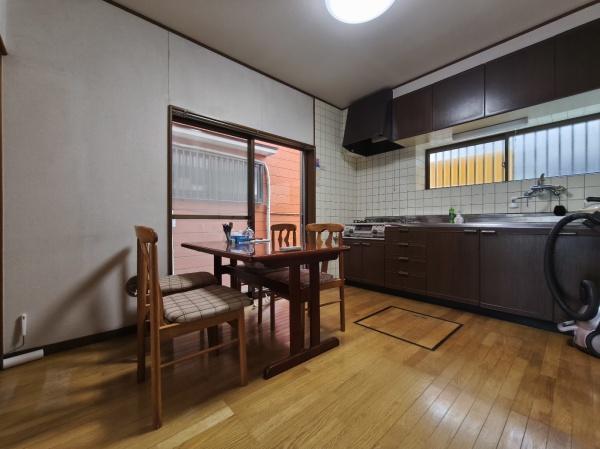 東伊興2丁目戸建て