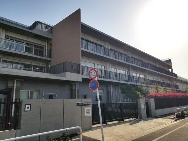 マ・トール鹿浜ライフスクエア(足立区立鹿浜未来小学校)