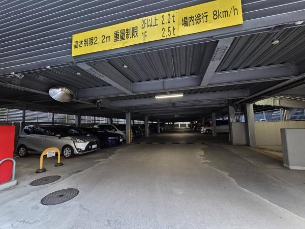 リボンシティレジデンスブライトフォート(駐車場)