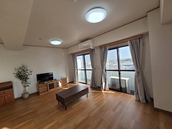 シュロス保木間