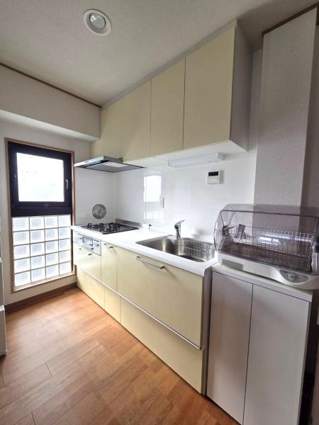 シュロス保木間