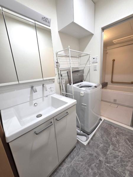 シュロス保木間