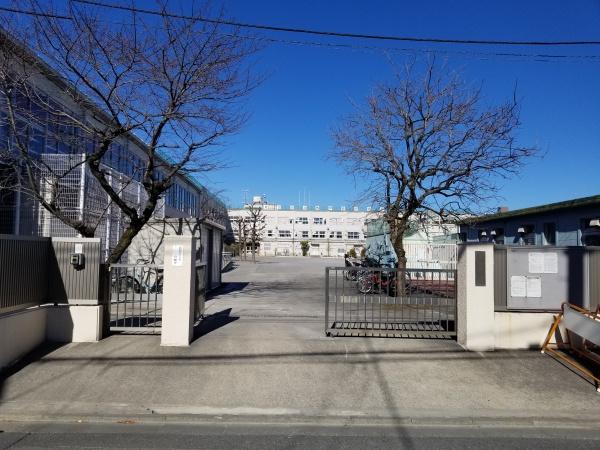 ライオンズガーデン竹の塚(足立区立西伊興小学校)
