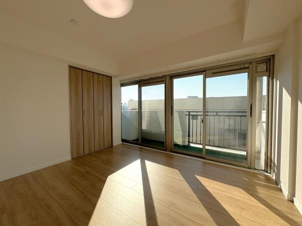 松戸小根本コンド(洋室)