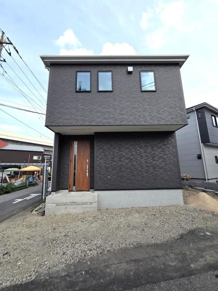 八潮市大字浮塚新築戸建１号棟