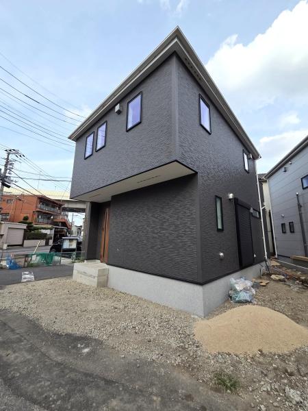 八潮市大字浮塚新築戸建１号棟