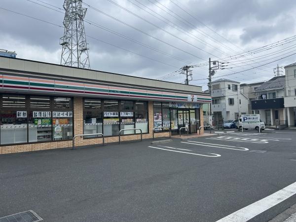 グローリア初穂綾瀬(セブンイレブン　花保南店)