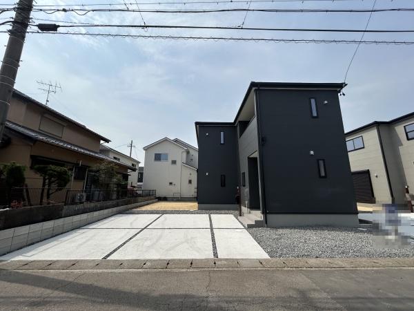 岐阜市琴塚4丁目　2号棟