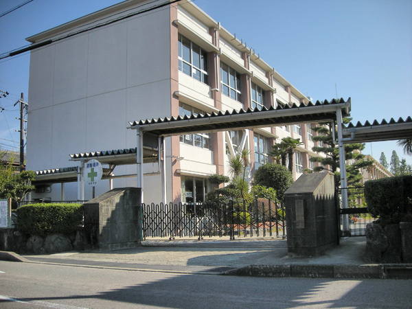 鵜沼羽場町 3号棟(各務原市立鵜沼第一小学校)