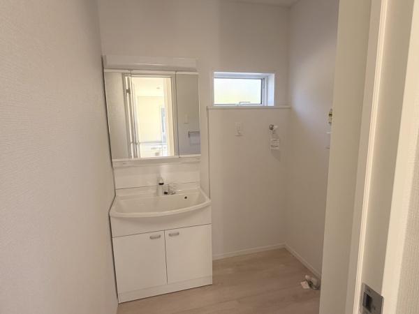 美濃加茂市本郷町３丁目の新築一戸建