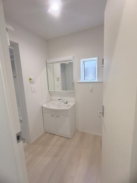 美濃加茂市本郷町３丁目の新築一戸建