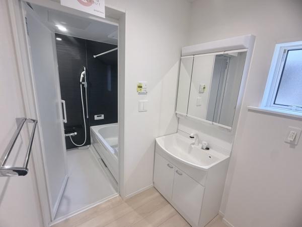 美濃加茂市本郷町３丁目の新築一戸建