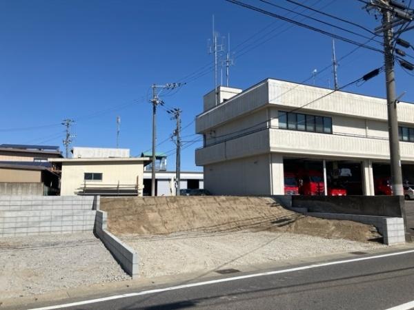 美濃加茂市加茂川町3丁目　2号棟