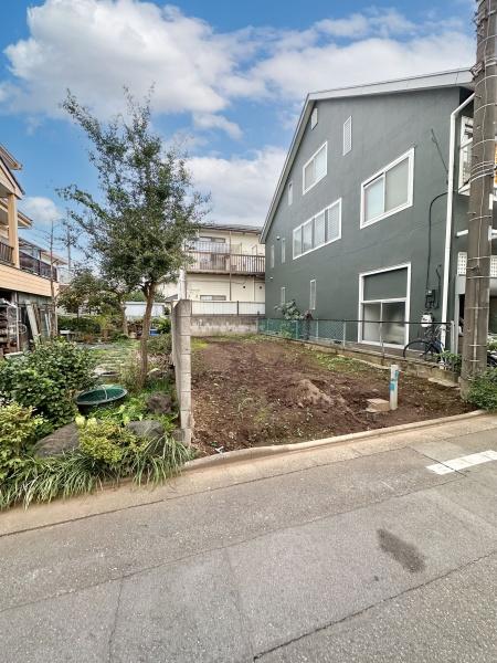 朝霞市幸町2丁目の土地(前面道路含む現地写真)