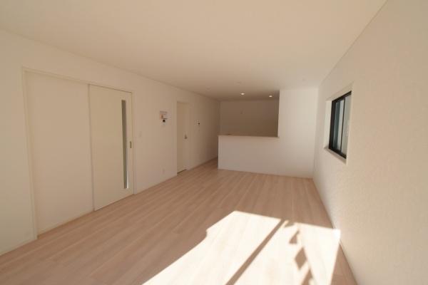 朝霞市岡３丁目の新築一戸建