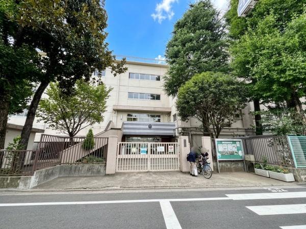 杉並区宮前４丁目の新築一戸建(杉並区立西宮中学校)